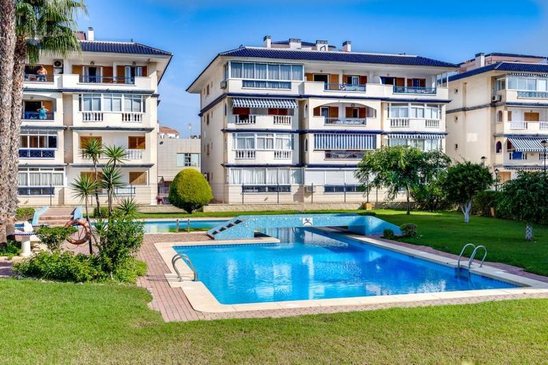 Bungalow Con Terraza La Mata ลามาตา ภายนอก รูปภาพ