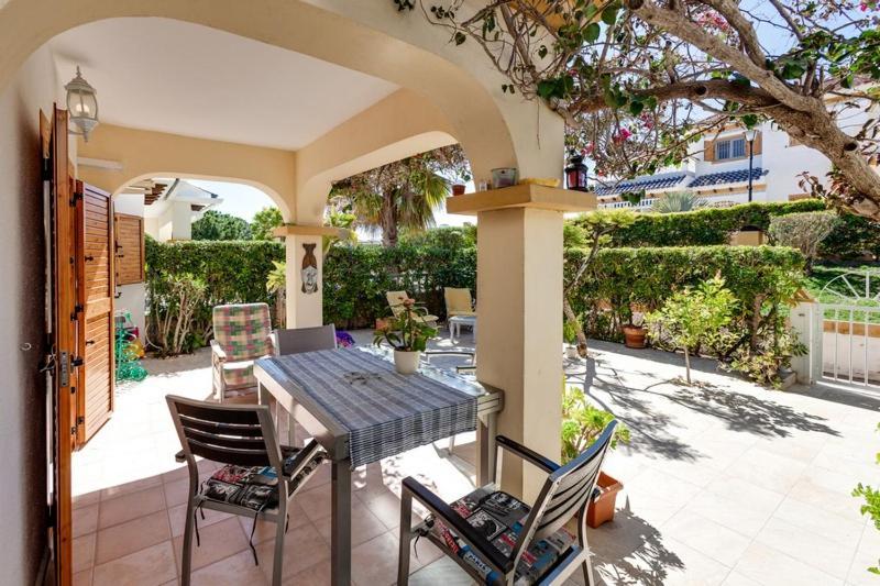 Bungalow Con Terraza La Mata ลามาตา ภายนอก รูปภาพ
